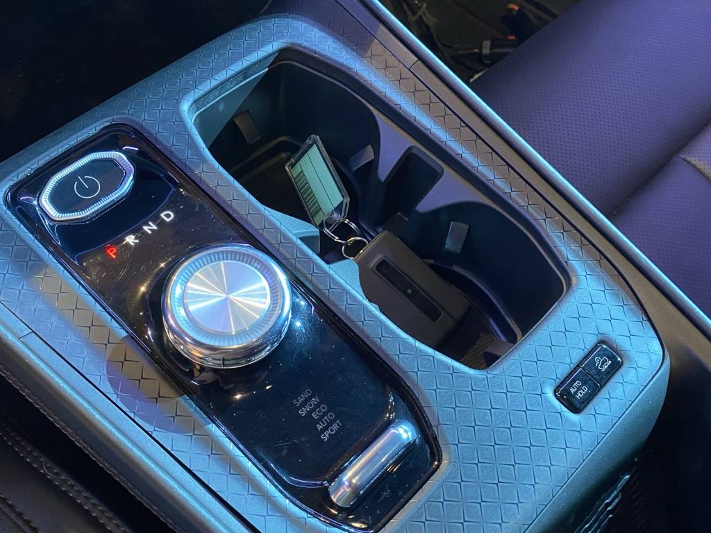 2024 Jeep Wagoneer S