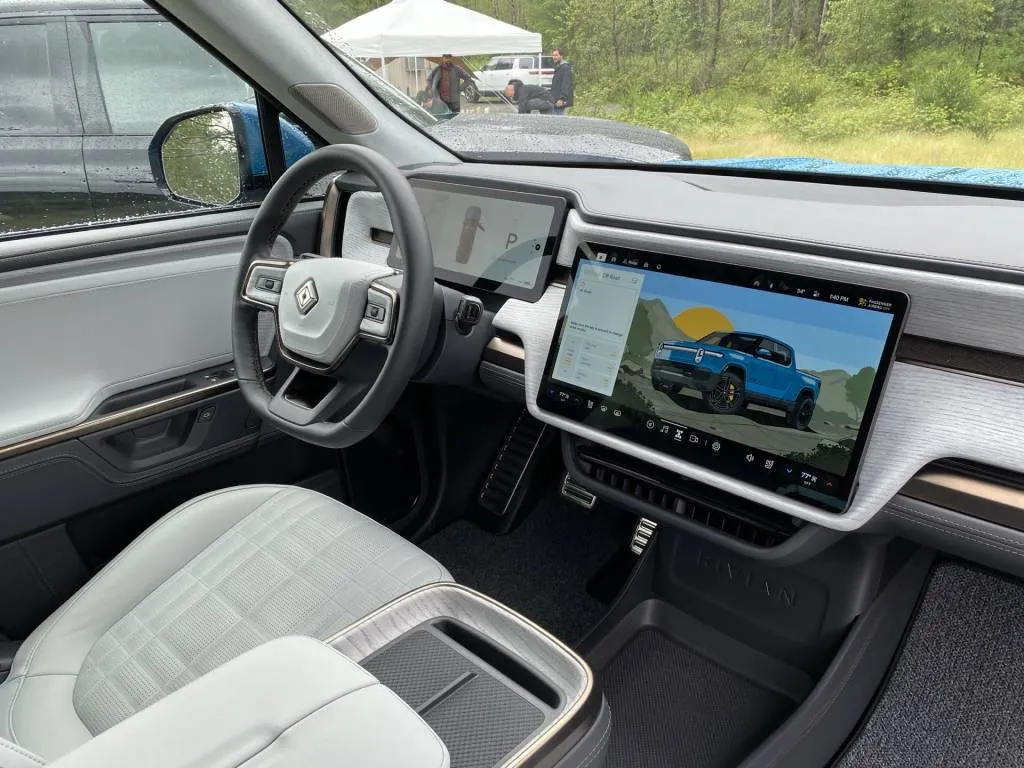 2025 Rivian R1 lineup