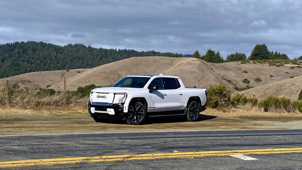 2025 GMC Sierra EV Denali