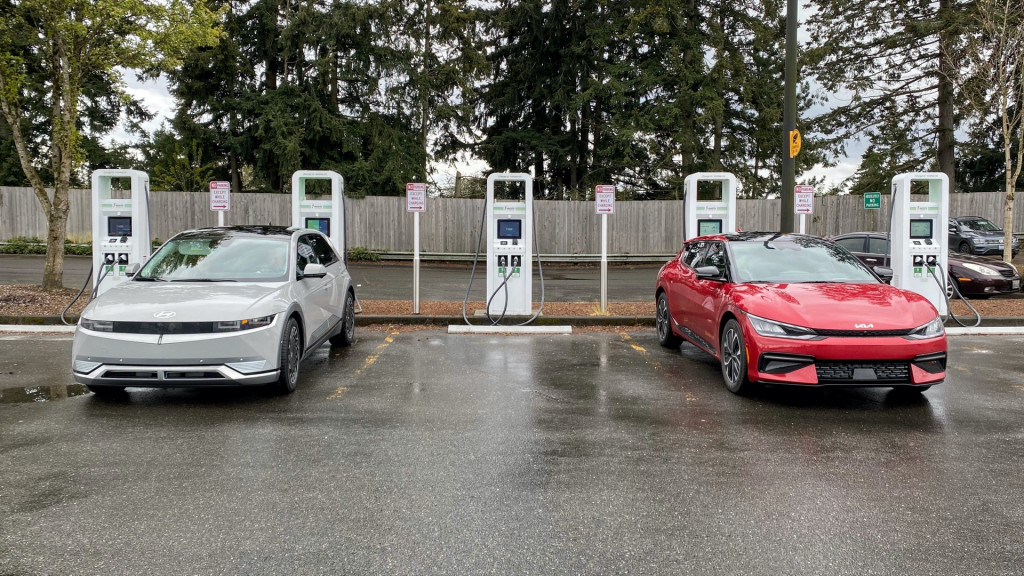 2022 Hyundai Ioniq 5 and Kia EV6 fast-charging - Lacey, WA