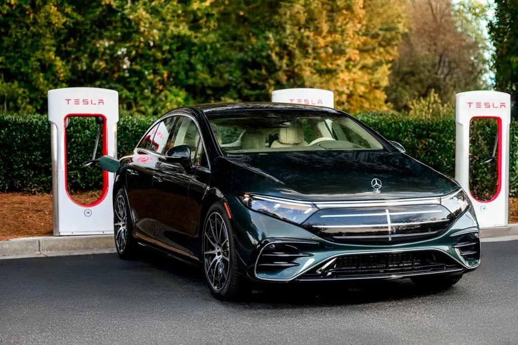 Mercedes-Benz opens Tesla Supercharger access