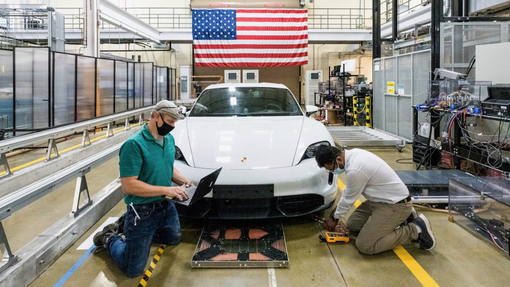 Volkswagen, Oak Ridge National Laboratory, and UT Knoxville test wireless charging