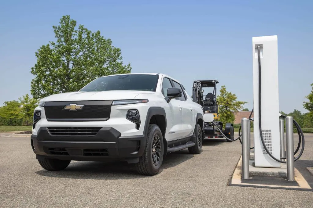 2025 Chevrolet Silverado EV