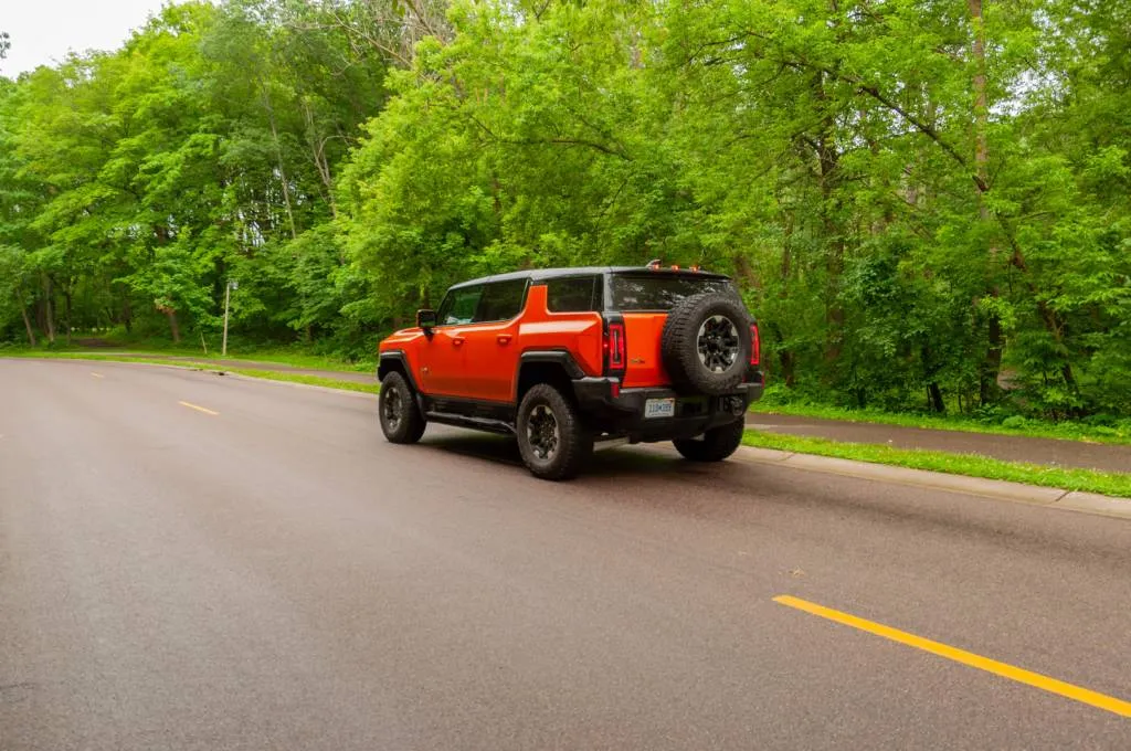 2024 GMC Hummer EV